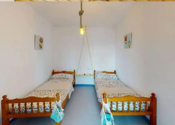La Casa Con Terraza Privada Sobre El Mar